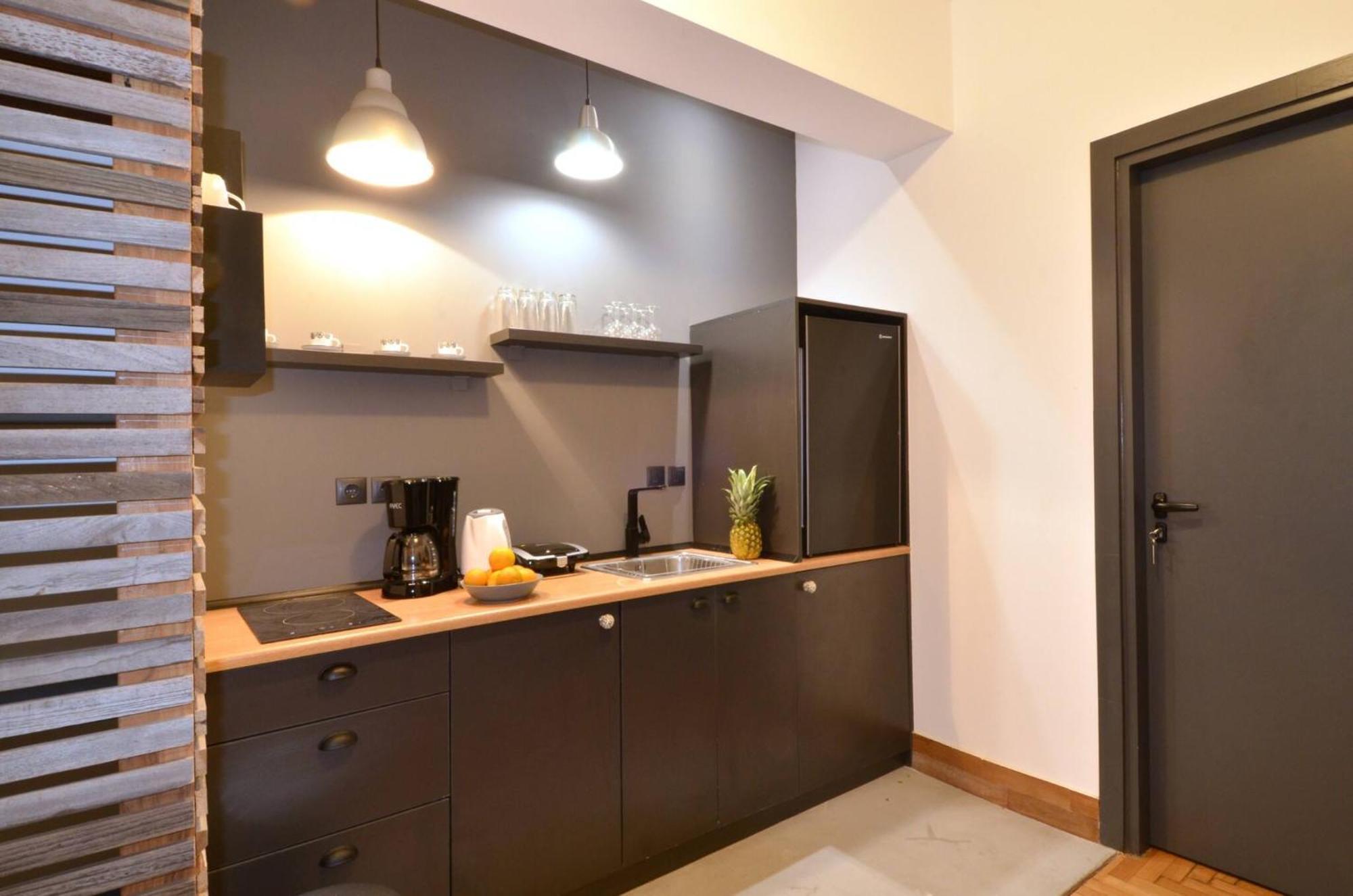 A Modern Rustic Cosy Apartment At The Foot Of Mount Lycabettus Athena Bagian luar foto